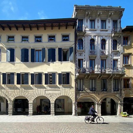 Mercatovecchio Luxury Suites Udine Esterno foto