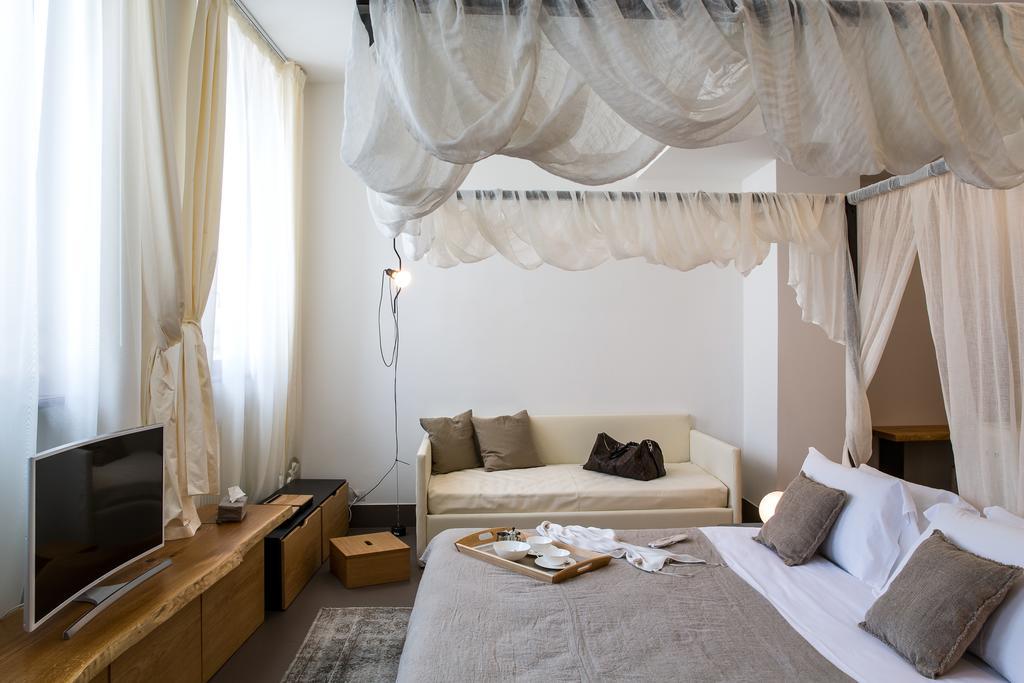 Mercatovecchio Luxury Suites Udine Esterno foto